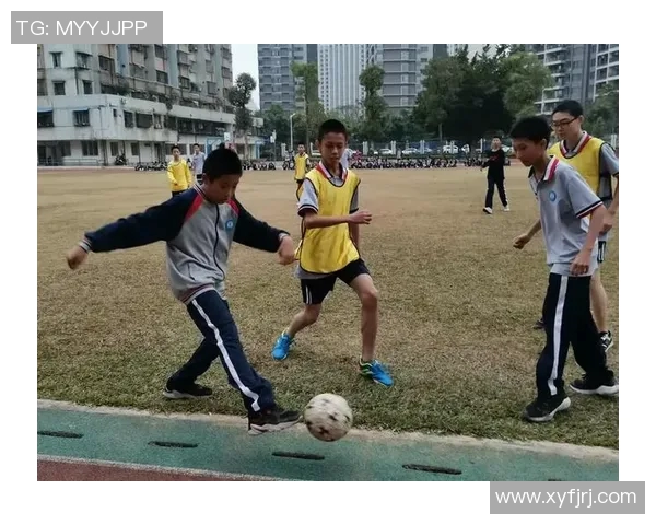 足球服图片展示多样风格与设计让你在球场上尽显风采与个性 足球服图片展示多样风格与设计让你在球场上尽显风采与个性